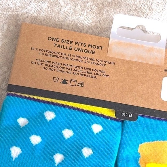 Brand New Set of 3 Pairs of Hallmark Toe of a Kind Crew Socks Rainbow Bunnies - Picture 14 of 15